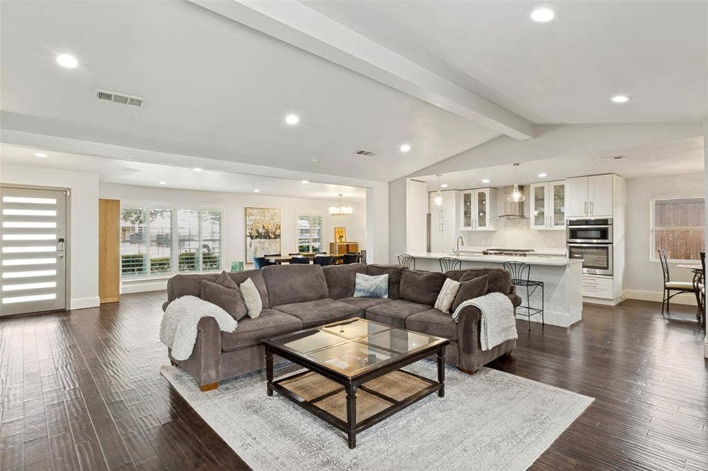 4739 Harvest Hill Road, Dallas, TX 75244