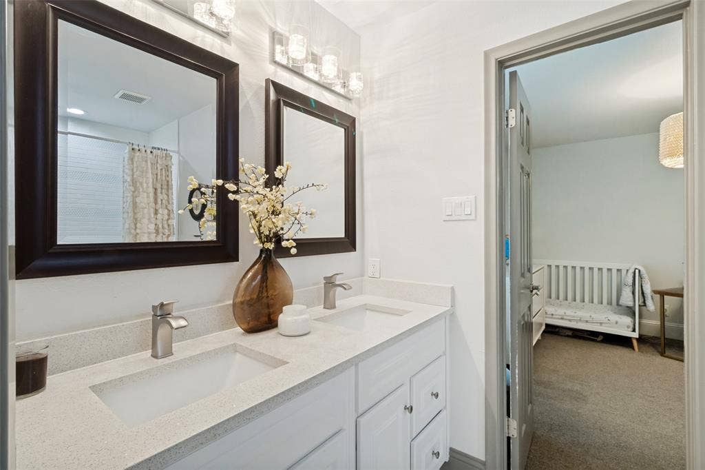 4739 Harvest Hill Road, Dallas, TX 75244