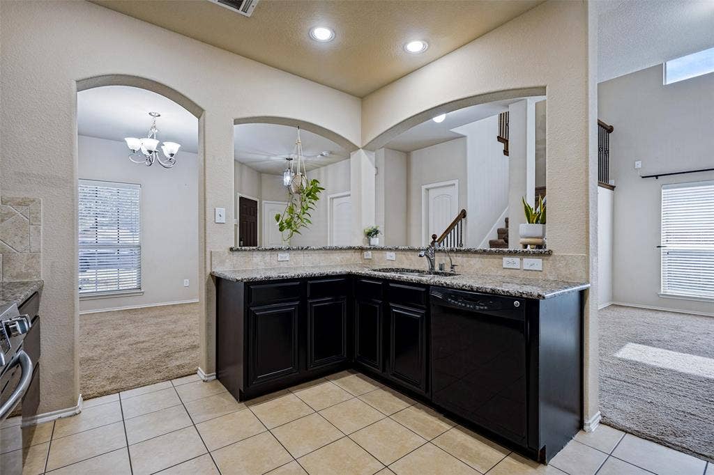 2201 Canyon Point, McKinney, TX 75071 2201 Canyon Point, McKinney, TX 75071