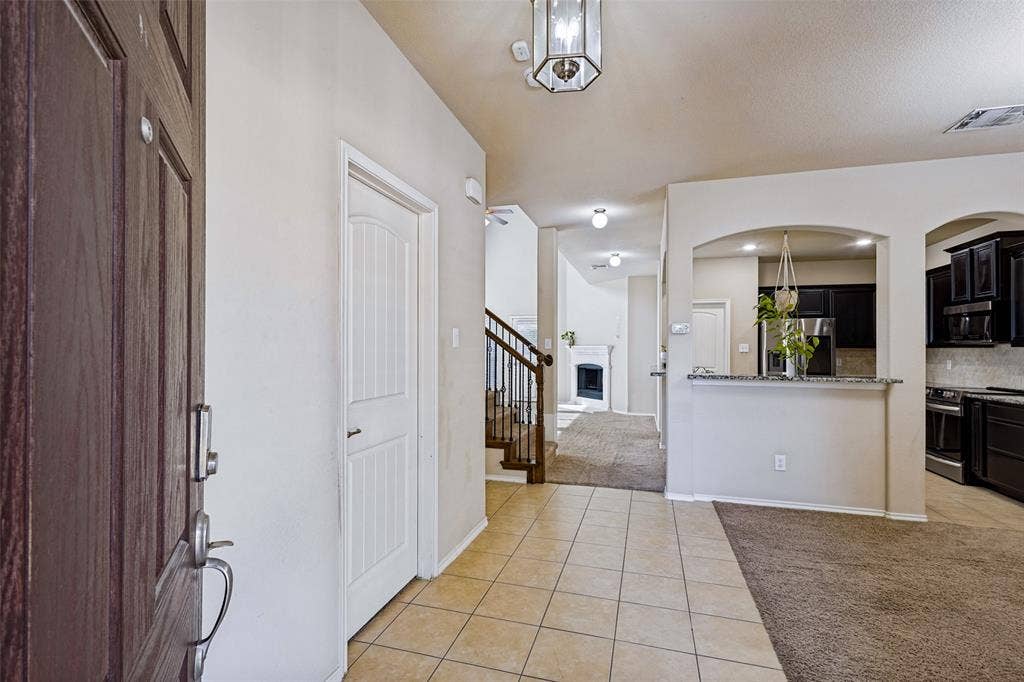 2201 Canyon Point, McKinney, TX 75071 2201 Canyon Point, McKinney, TX 75071