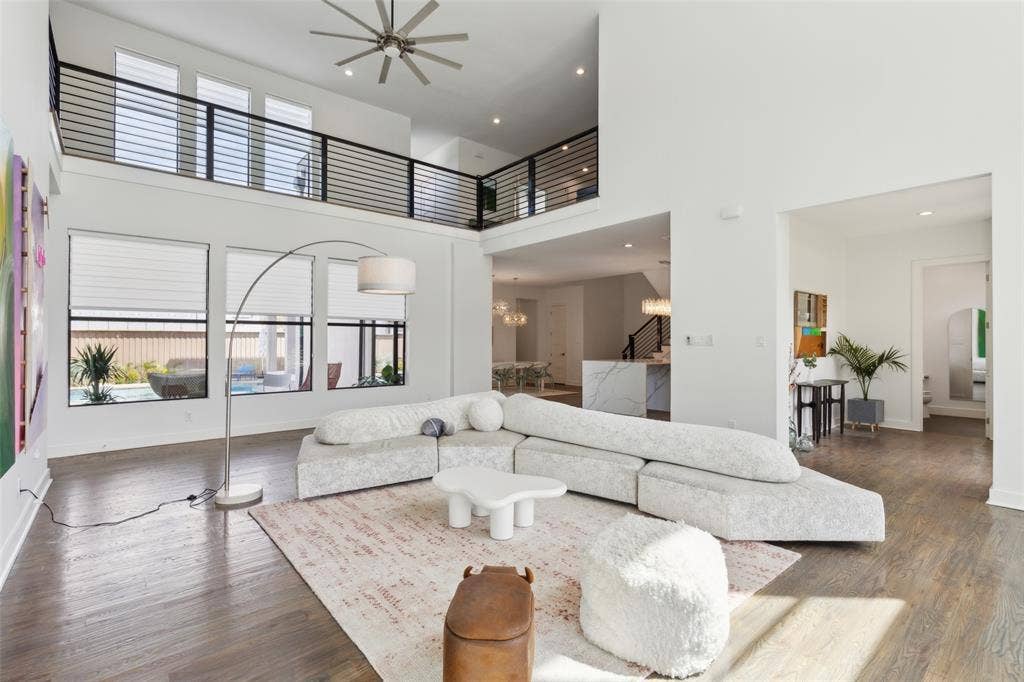 6441 Royalton Drive, Dallas, TX 75230 6441 Royalton Drive, Dallas, TX 75230