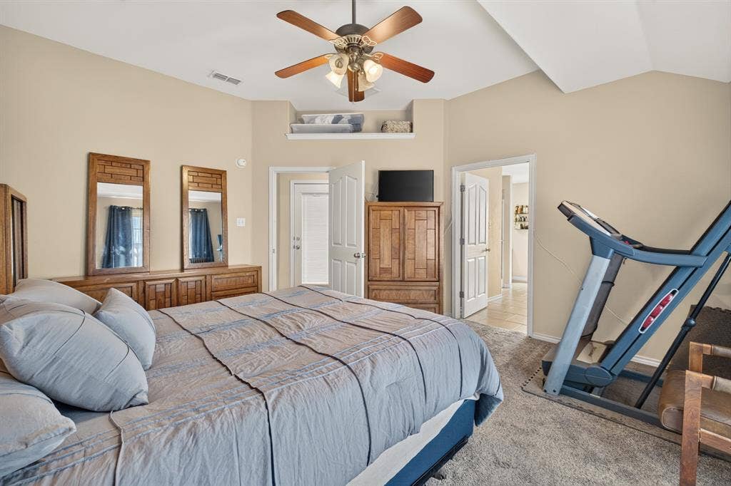 7033 Waterway Lane, Abilene, TX 79606 7033 Waterway Lane, Abilene, TX 79606
