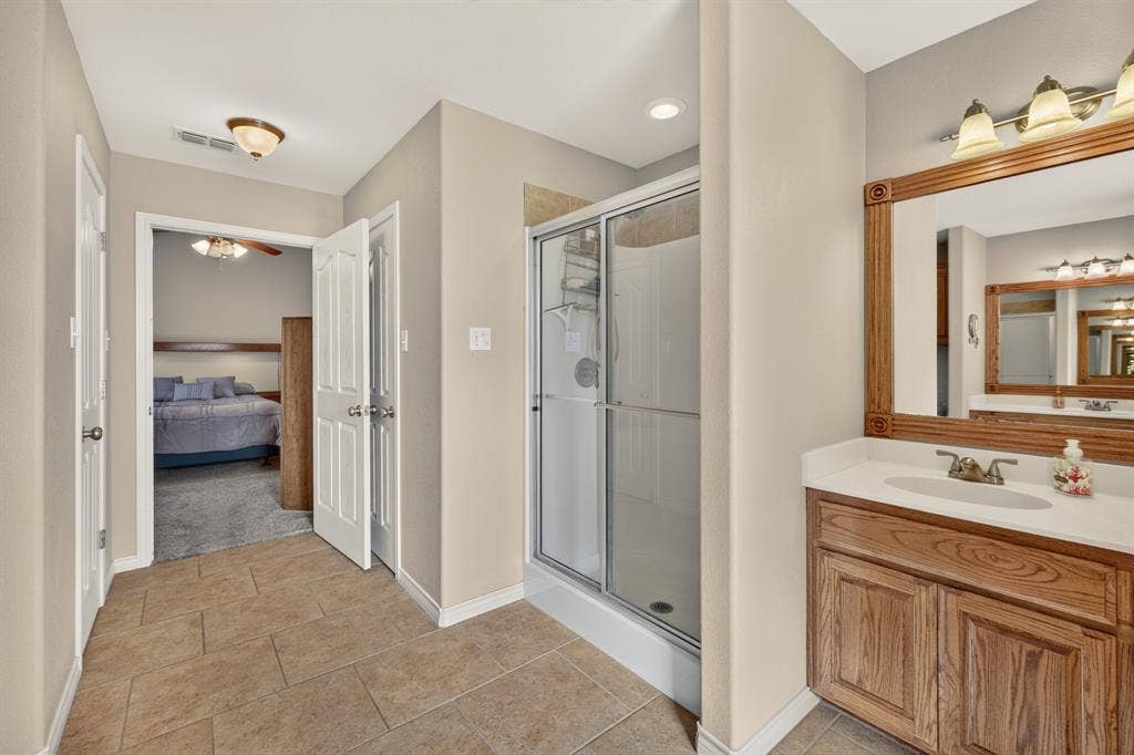 7033 Waterway Lane, Abilene, TX 79606 7033 Waterway Lane, Abilene, TX 79606