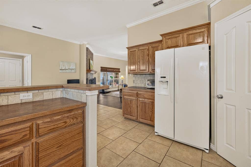 7033 Waterway Lane, Abilene, TX 79606 7033 Waterway Lane, Abilene, TX 79606