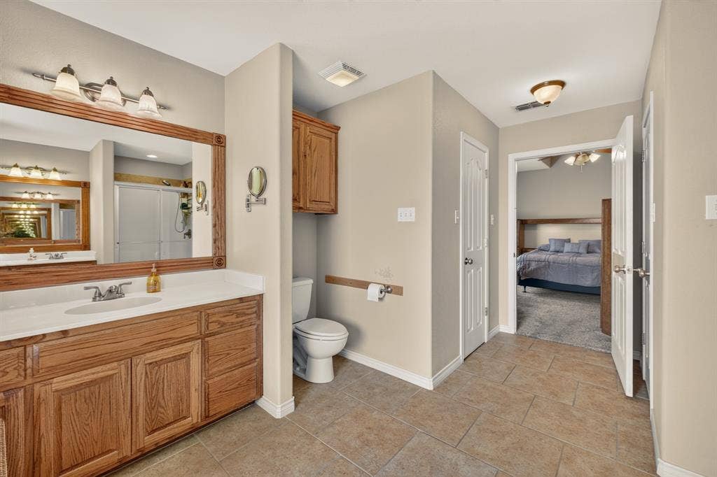 7033 Waterway Lane, Abilene, TX 79606 7033 Waterway Lane, Abilene, TX 79606