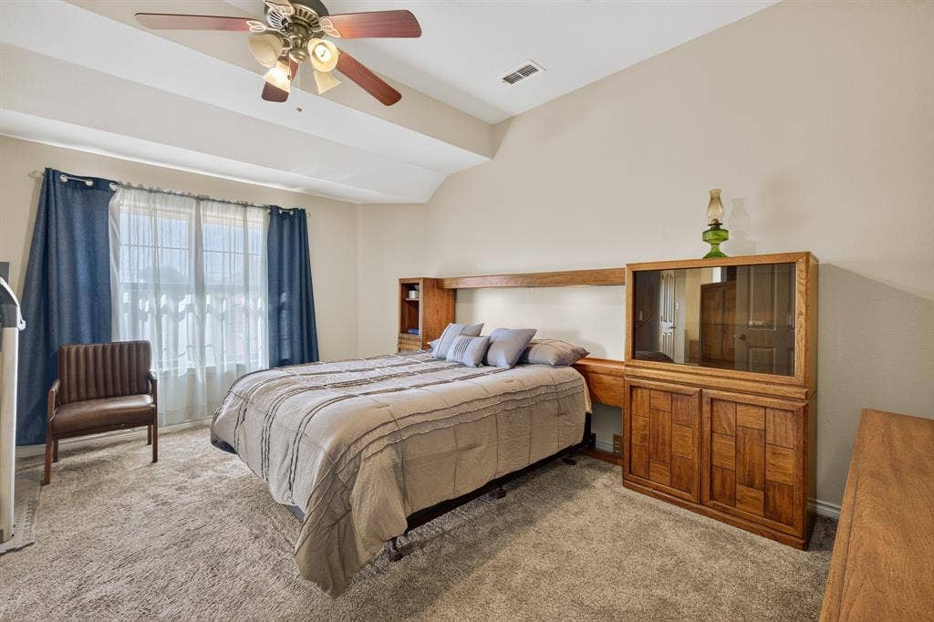 7033 Waterway Lane, Abilene, TX 79606 7033 Waterway Lane, Abilene, TX 79606