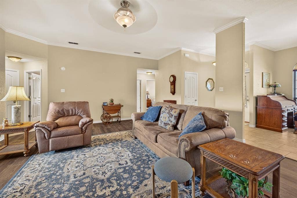 7033 Waterway Lane, Abilene, TX 79606 7033 Waterway Lane, Abilene, TX 79606