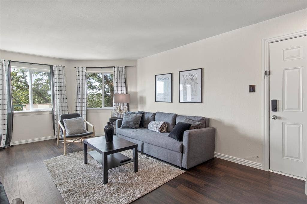 2310 Balsam Drive, #B301, Arlington, TX 76006 2310 Balsam Drive, #B301, Arlington, TX 76006