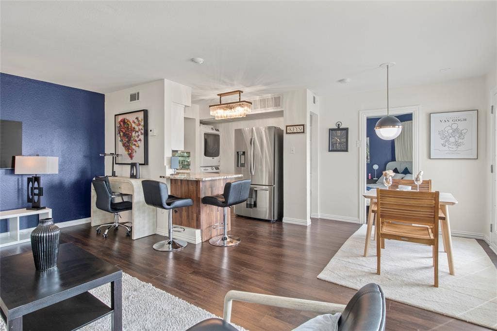 2310 Balsam Drive, #B301, Arlington, TX 76006 2310 Balsam Drive, #B301, Arlington, TX 76006