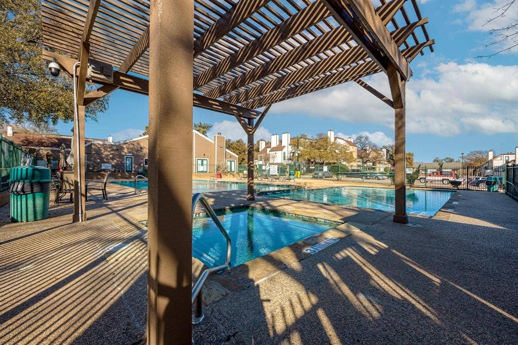 2310 Balsam Drive, #B301, Arlington, TX 76006 2310 Balsam Drive, #B301, Arlington, TX 76006