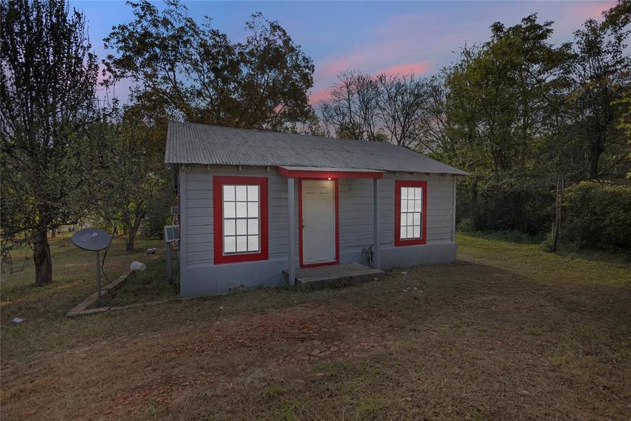 Property photo for 706 Yaney Street, Marshall, TX