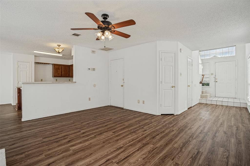 900 Sweetgum Creek, Plano, TX 75023 900 Sweetgum Creek, Plano, TX 75023
