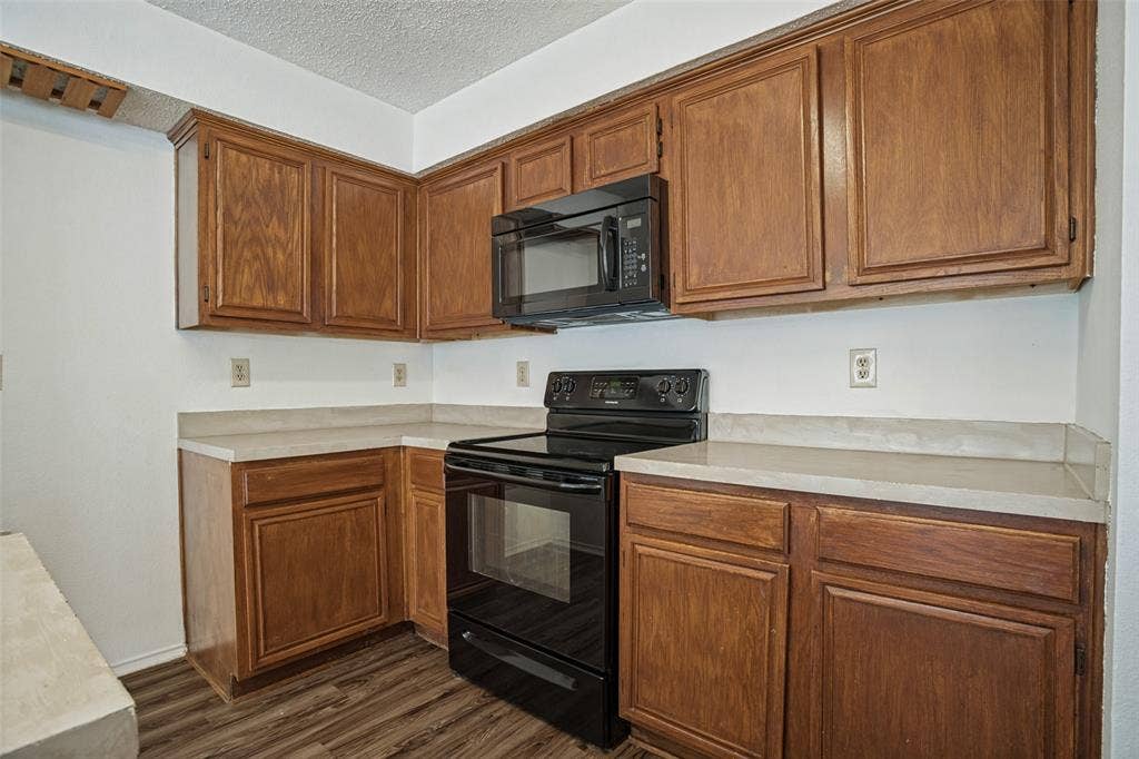 900 Sweetgum Creek, Plano, TX 75023 900 Sweetgum Creek, Plano, TX 75023