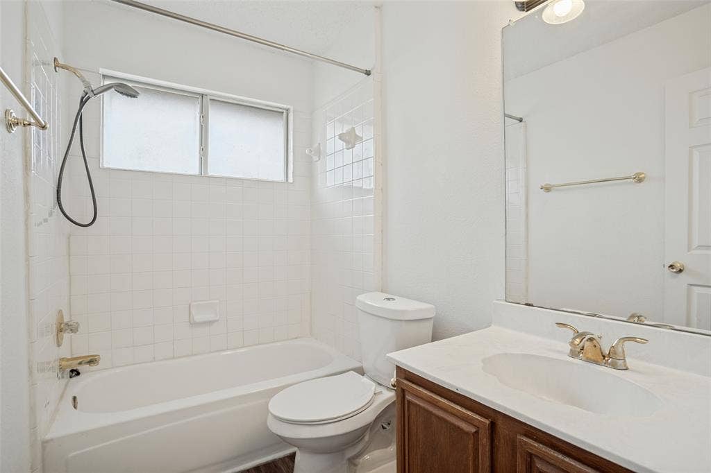 900 Sweetgum Creek, Plano, TX 75023 900 Sweetgum Creek, Plano, TX 75023