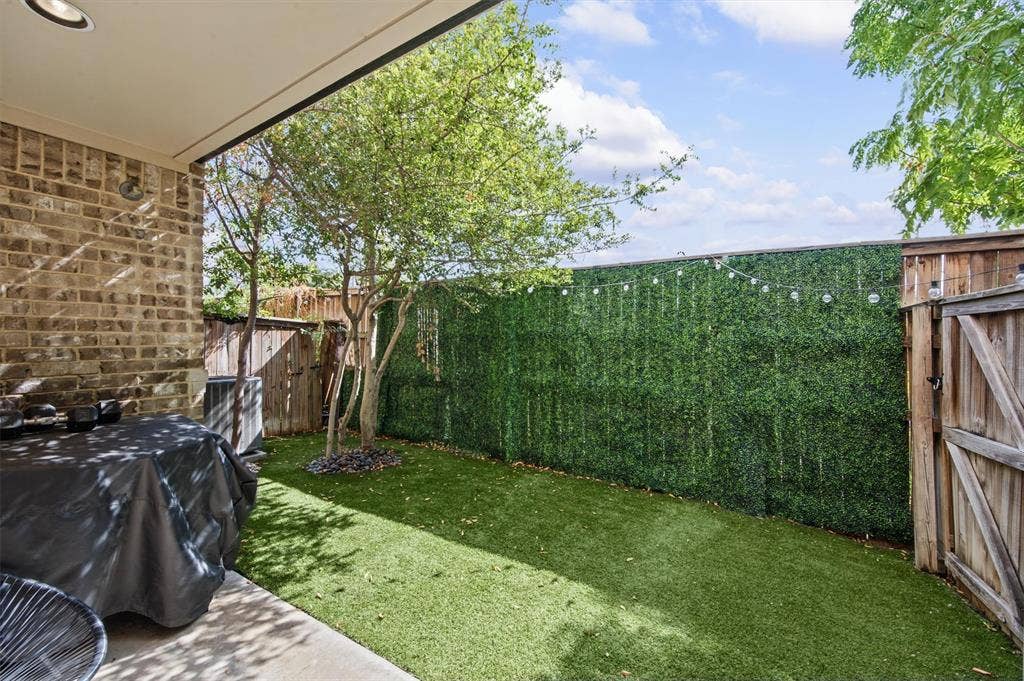 4230 Travis Street, #16, Dallas, TX 75205 4230 Travis Street, #16, Dallas, TX 75205