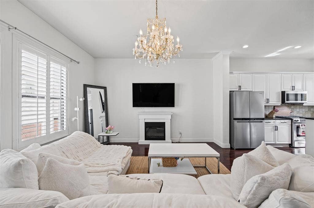 4230 Travis Street, #16, Dallas, TX 75205 4230 Travis Street, #16, Dallas, TX 75205