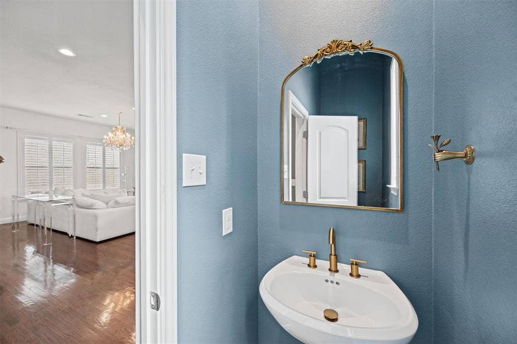 4230 Travis Street, #16, Dallas, TX 75205 4230 Travis Street, #16, Dallas, TX 75205