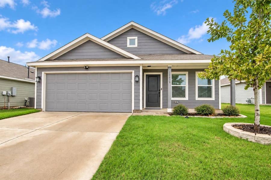 Property photo for 11839 Marcellus Way, Justin, TX
