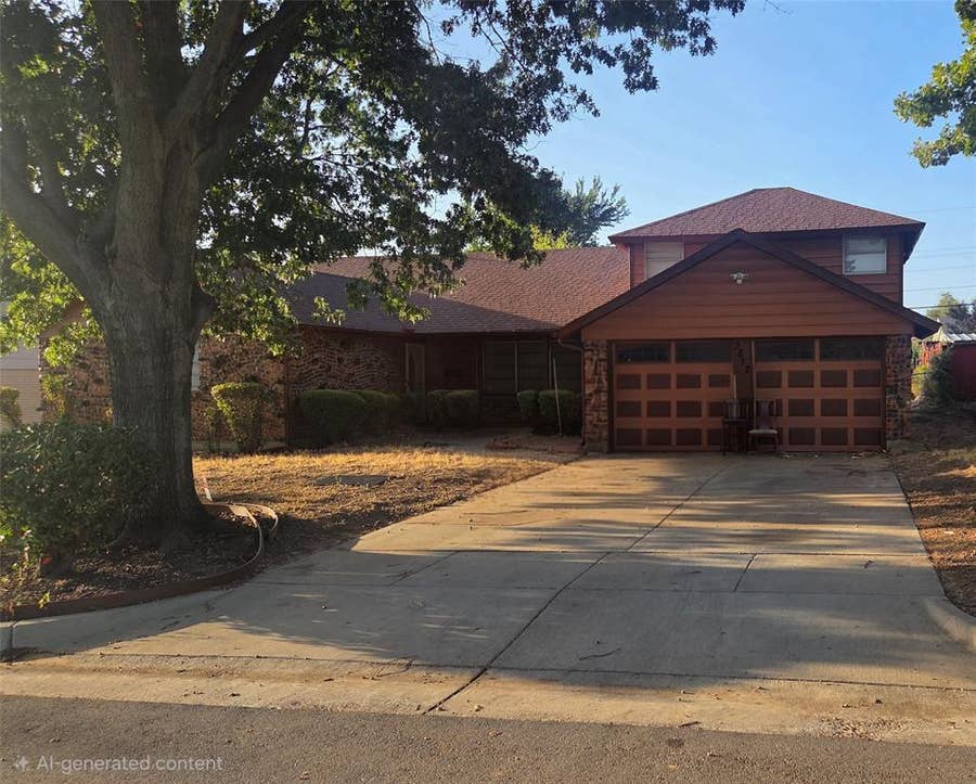 Property photo for 3812 Triumph Street, Forest Hill, TX