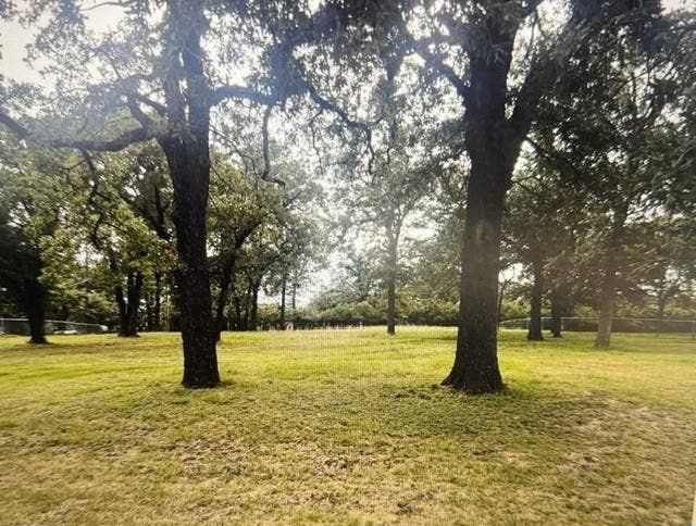 Property photo for 313 Breezy Lane, Azle, TX