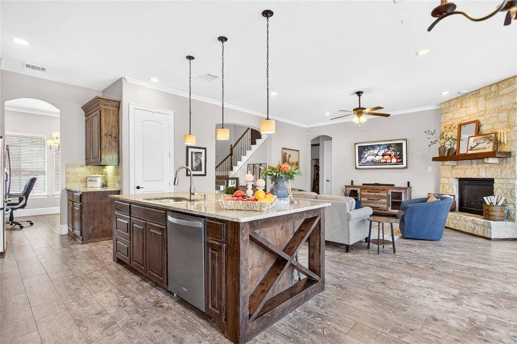 301 Rawhide Path, Keller, TX 76248
