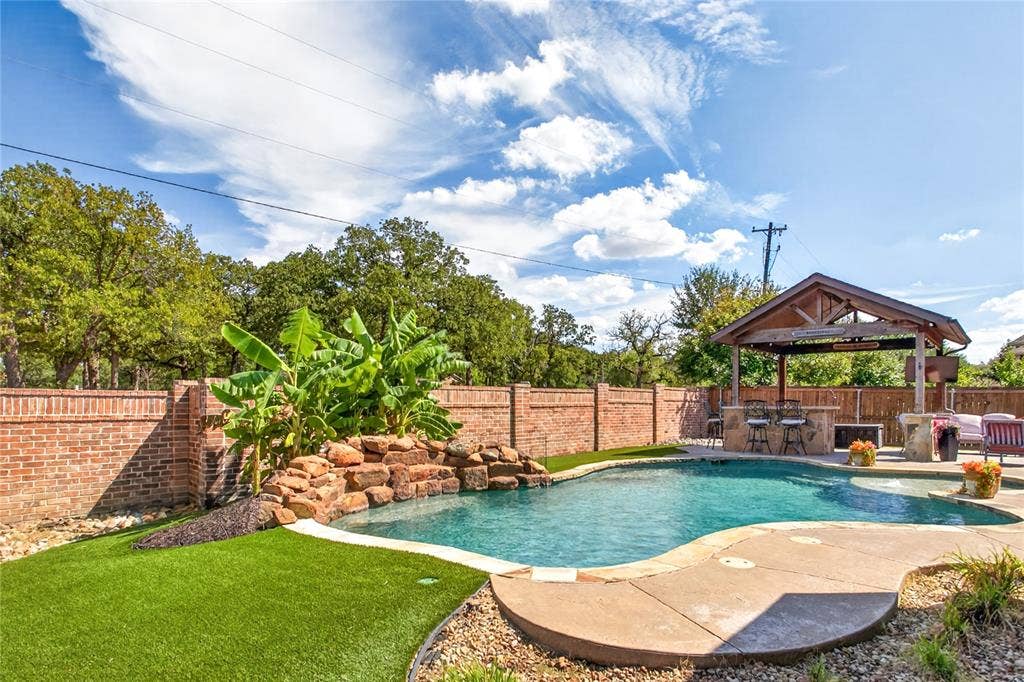 301 Rawhide Path, Keller, TX 76248