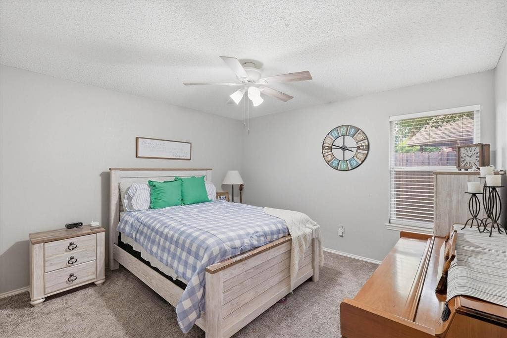 6025 Kimberly Court, Haltom City, TX 76137 6025 Kimberly Court, Haltom City, TX 76137