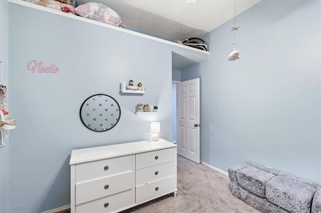 6025 Kimberly Court, Haltom City, TX 76137 6025 Kimberly Court, Haltom City, TX 76137