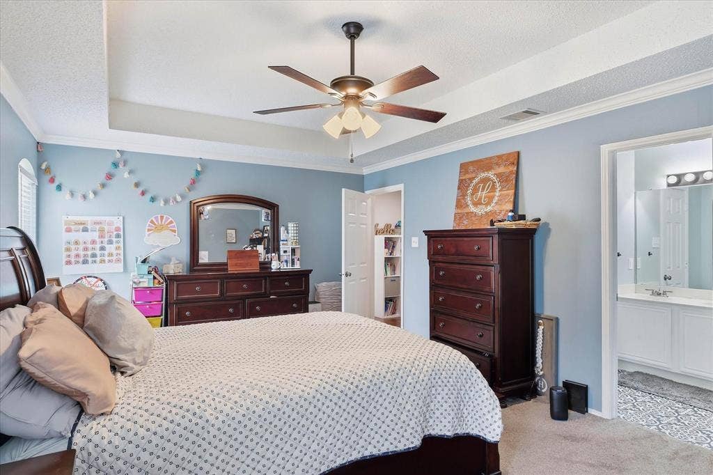 6025 Kimberly Court, Haltom City, TX 76137 6025 Kimberly Court, Haltom City, TX 76137