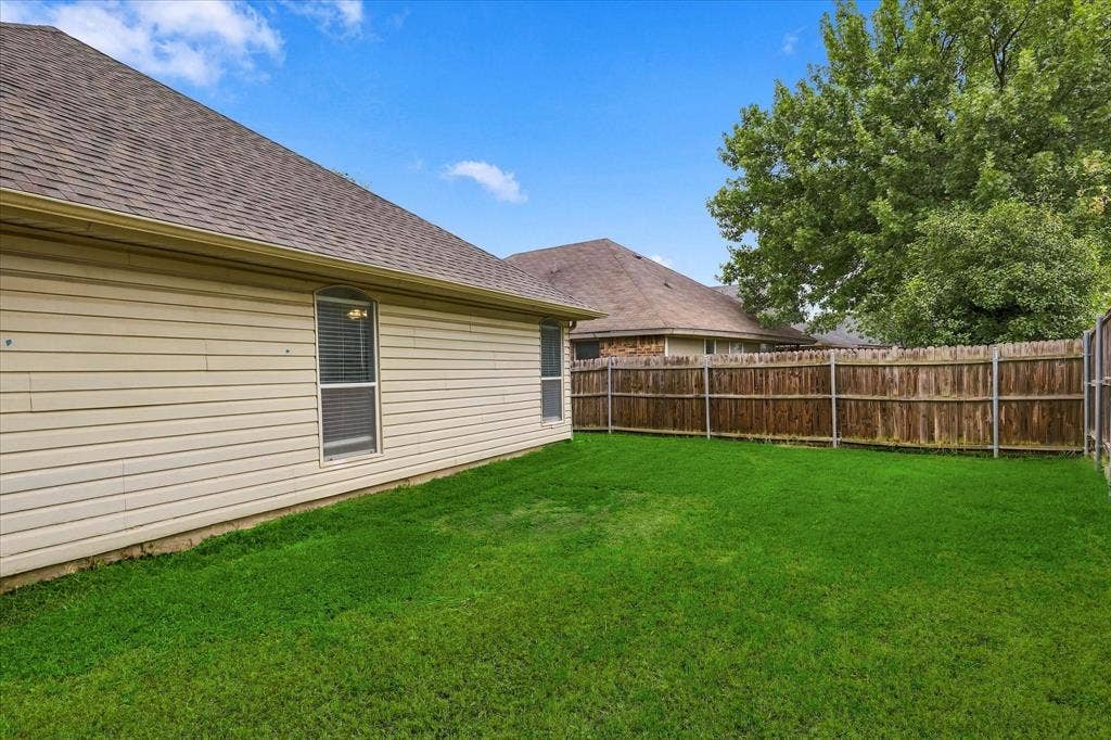 6025 Kimberly Court, Haltom City, TX 76137 6025 Kimberly Court, Haltom City, TX 76137