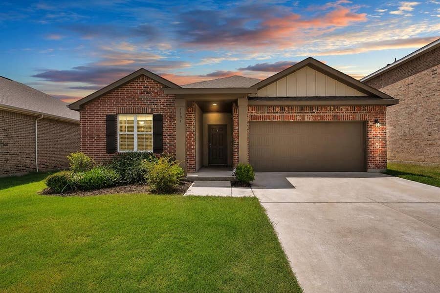 Property photo for 1433 Ancer Way, Fort Worth, TX