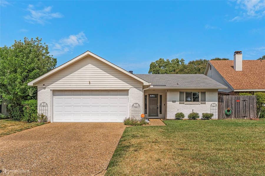 Property photo for 412 Stratmore Drive, Shreveport, LA
