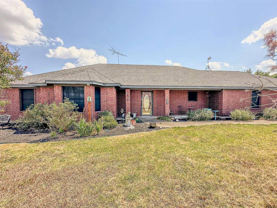 Property photo for 1674 Culpepper Lane, China Spring, TX
