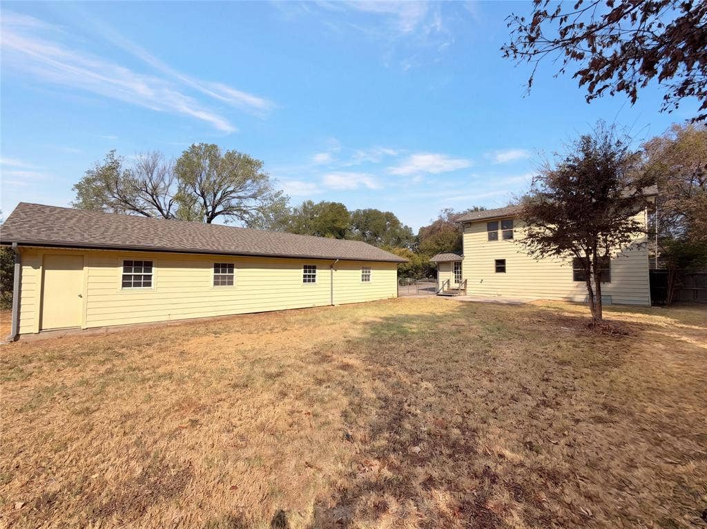 5609 Baylor Avenue, River Oaks, TX 76114 5609 Baylor Avenue, River Oaks, TX 76114