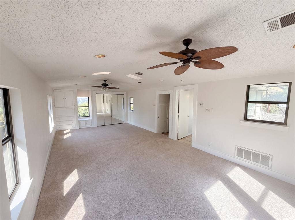5609 Baylor Avenue, River Oaks, TX 76114 5609 Baylor Avenue, River Oaks, TX 76114