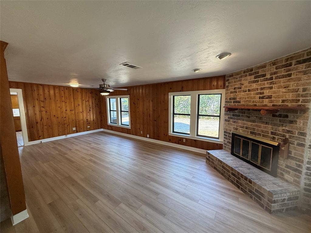 5609 Baylor Avenue, River Oaks, TX 76114 5609 Baylor Avenue, River Oaks, TX 76114