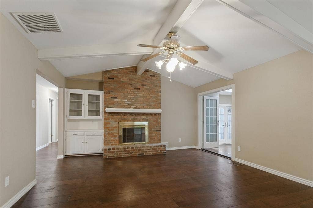 9433 Meadowknoll Drive, Dallas, TX 75243 9433 Meadowknoll Drive, Dallas, TX 75243