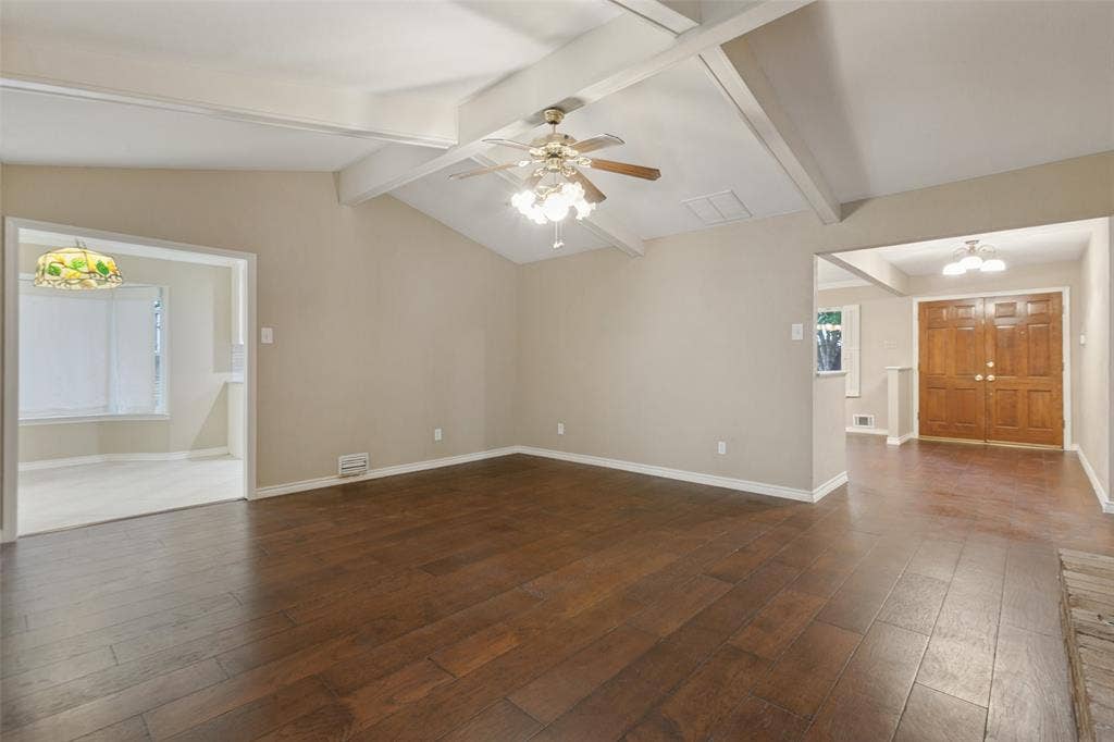 9433 Meadowknoll Drive, Dallas, TX 75243 9433 Meadowknoll Drive, Dallas, TX 75243