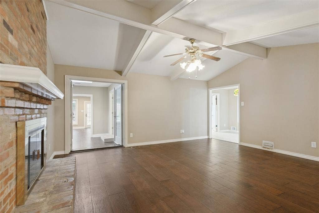9433 Meadowknoll Drive, Dallas, TX 75243 9433 Meadowknoll Drive, Dallas, TX 75243