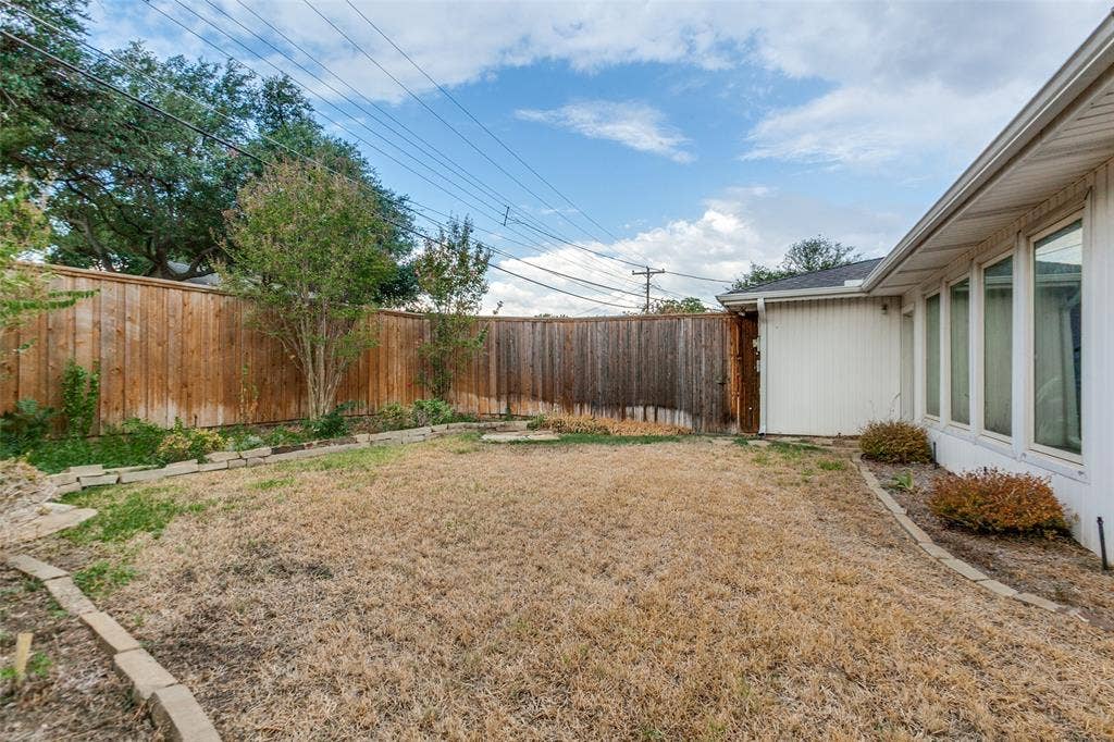 9433 Meadowknoll Drive, Dallas, TX 75243 9433 Meadowknoll Drive, Dallas, TX 75243