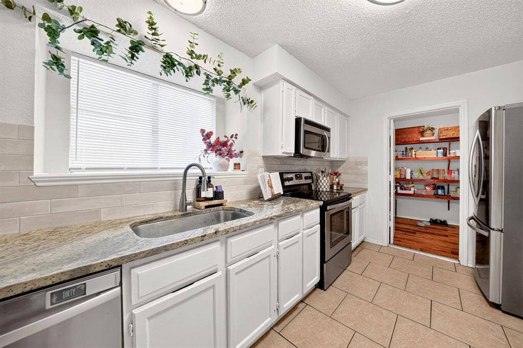 2601 Kimberly Drive, Garland, TX 75040 2601 Kimberly Drive, Garland, TX 75040