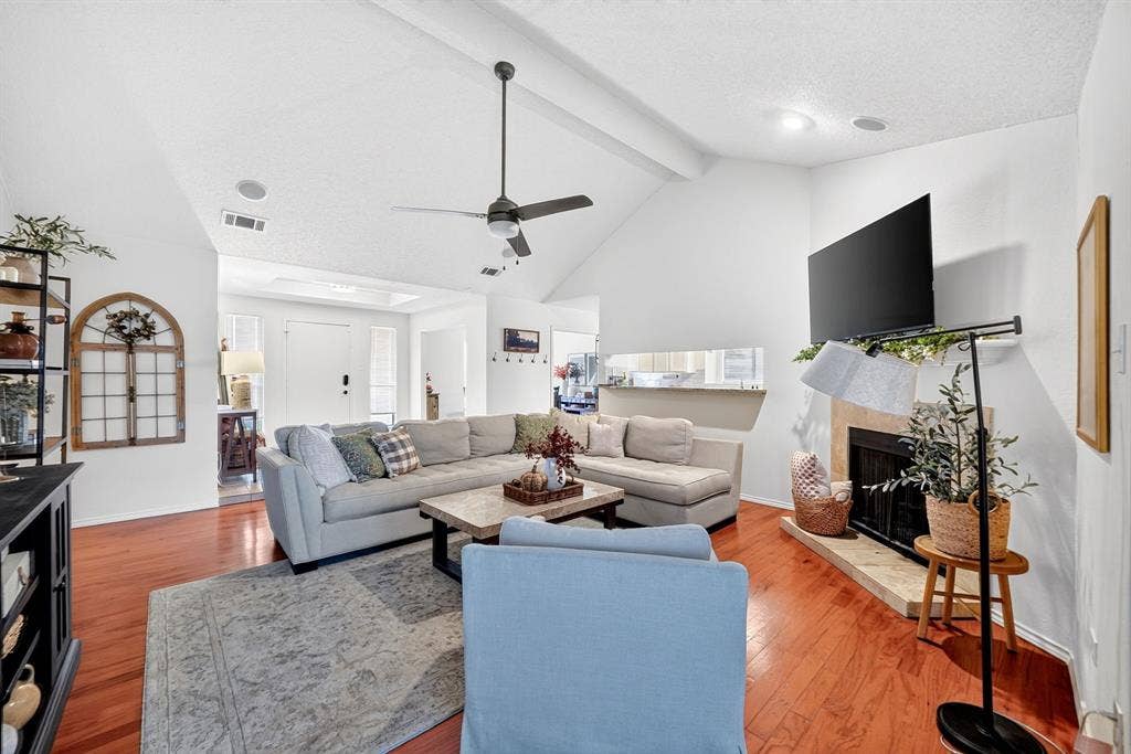 2601 Kimberly Drive, Garland, TX 75040 2601 Kimberly Drive, Garland, TX 75040