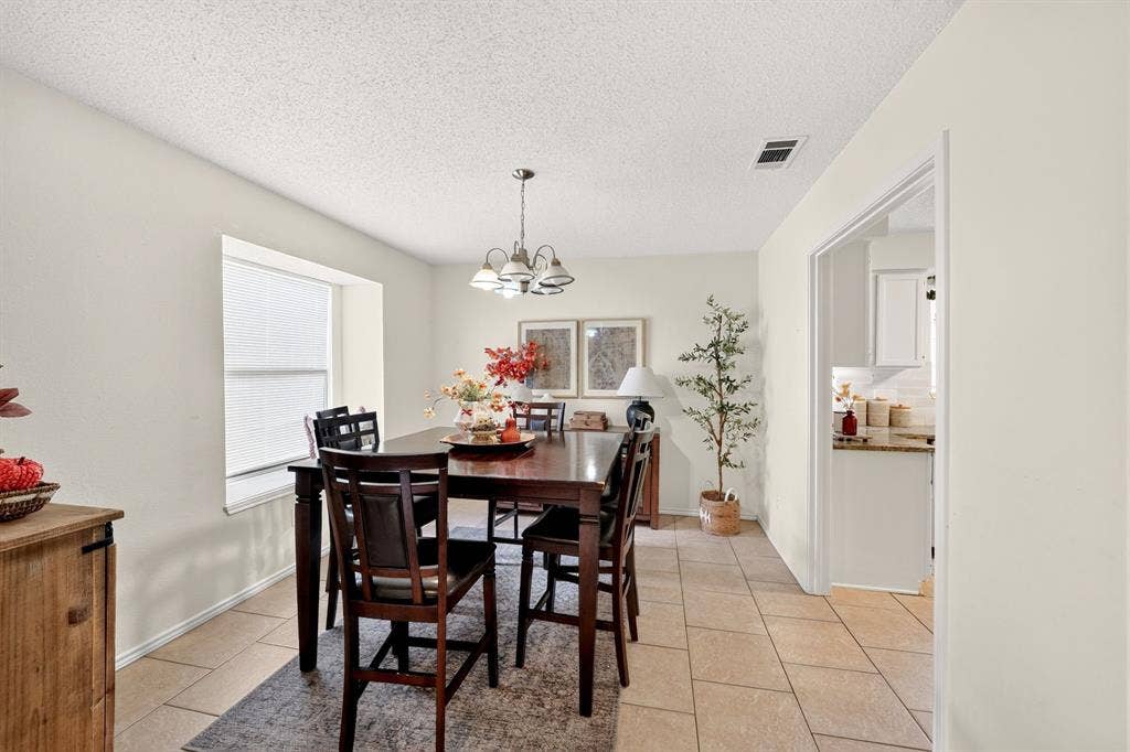 2601 Kimberly Drive, Garland, TX 75040 2601 Kimberly Drive, Garland, TX 75040