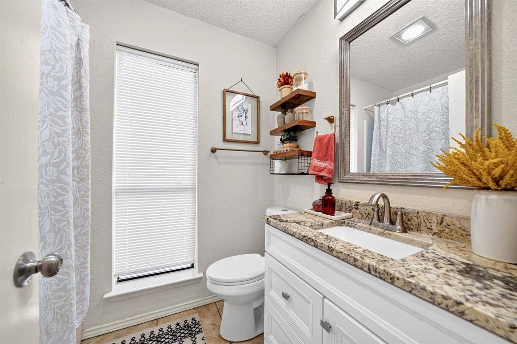 2601 Kimberly Drive, Garland, TX 75040 2601 Kimberly Drive, Garland, TX 75040