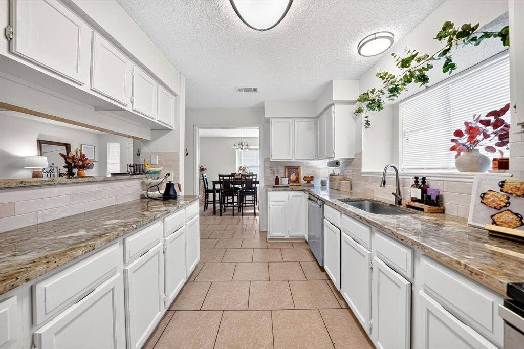 2601 Kimberly Drive, Garland, TX 75040 2601 Kimberly Drive, Garland, TX 75040