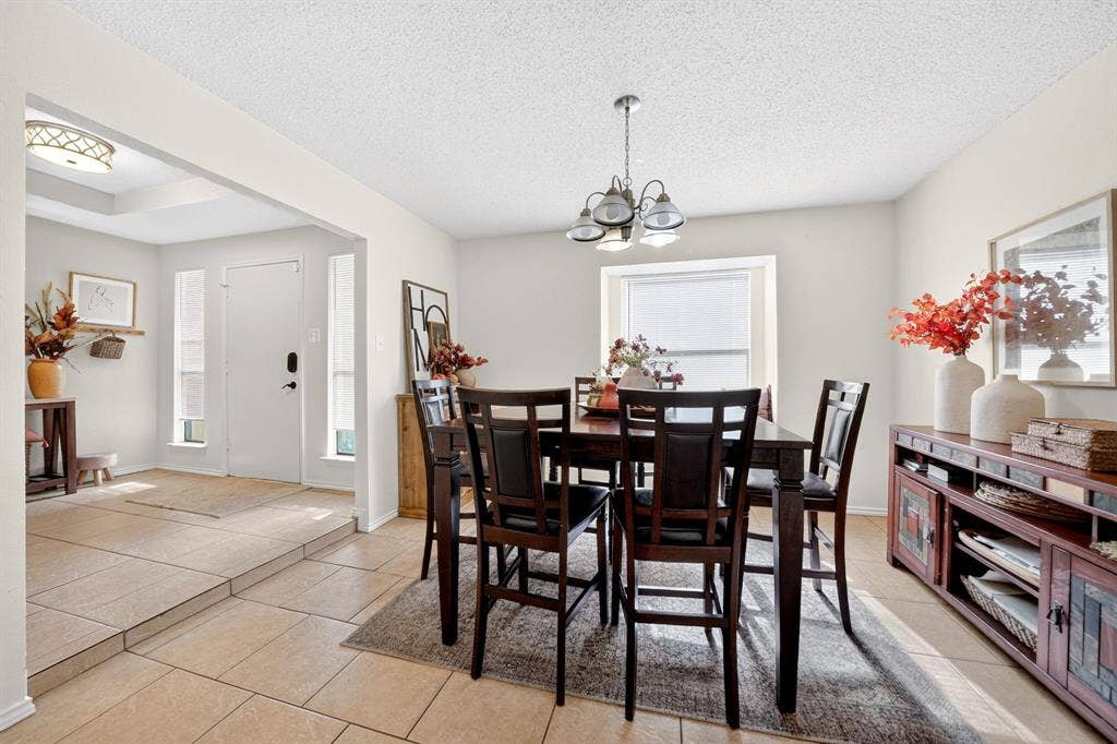 2601 Kimberly Drive, Garland, TX 75040 2601 Kimberly Drive, Garland, TX 75040