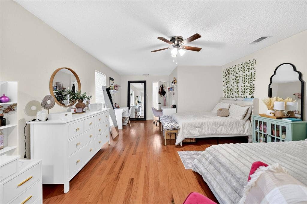 2601 Kimberly Drive, Garland, TX 75040 2601 Kimberly Drive, Garland, TX 75040