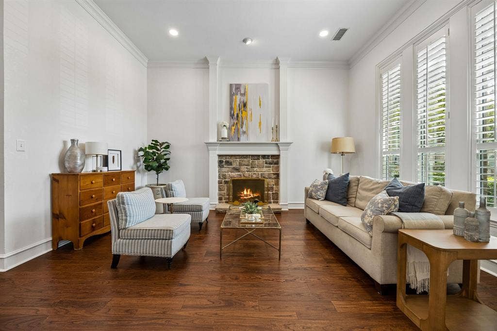 2865 Woodhollow Drive, Highland Village, TX 75077 2865 Woodhollow Drive, Highland Village, TX 75077