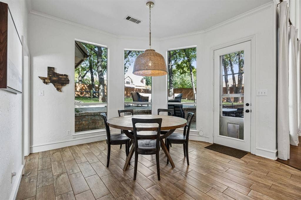 2865 Woodhollow Drive, Highland Village, TX 75077 2865 Woodhollow Drive, Highland Village, TX 75077