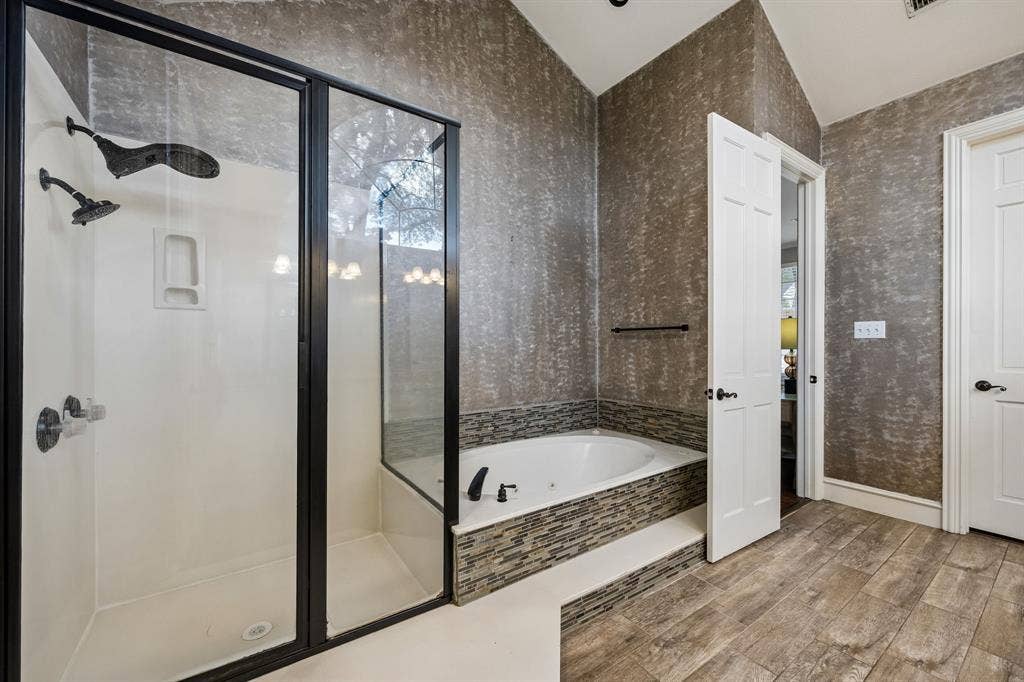 2865 Woodhollow Drive, Highland Village, TX 75077 2865 Woodhollow Drive, Highland Village, TX 75077